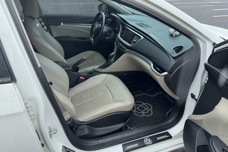Used Buick GT 2019 15T Dual-Clutch Connected Elite Version China V Standard Exterior 6