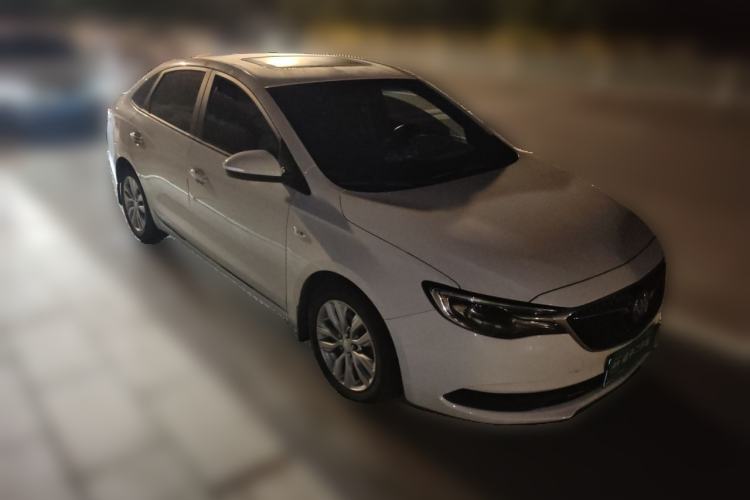 Used Buick GT 2019 15T Dual-Clutch Connected Elite Model China VI Front Right 45 Deg