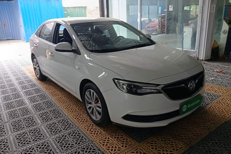 Used Buick GT 2019 18T Automatic Connected Elite Model China VI Standard Front Right 45 Deg