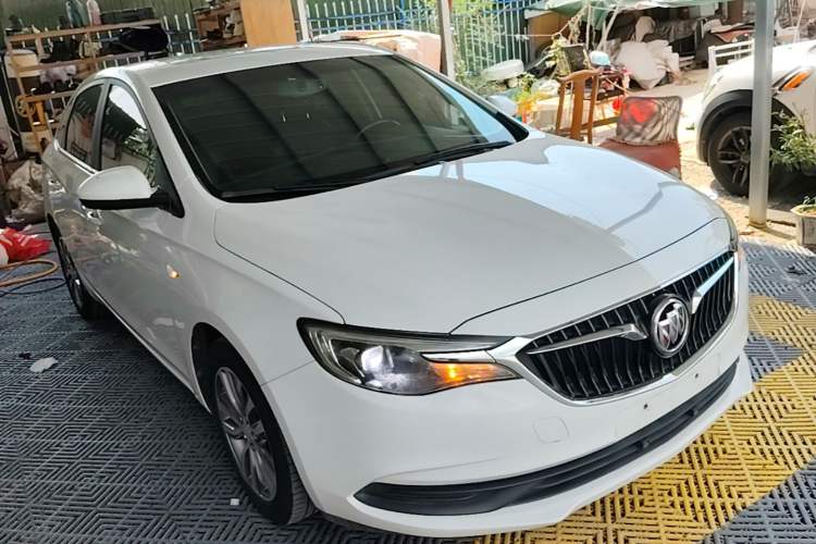 Used Buick GT 2019 18T Automatic Connected Elite Model China VI Standard Front Right 45 Deg