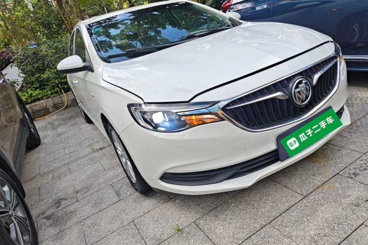 Used Buick GT 2019 15T Dual-Clutch Connected Elite Model China VI Front Right 45 Deg