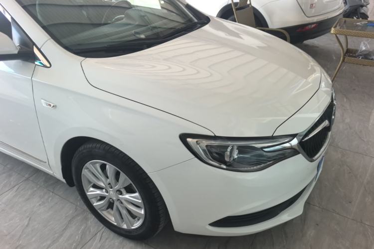 Used Buick GT 2019 15T Manual Elite Version China VI Standard Front Right 45 Deg