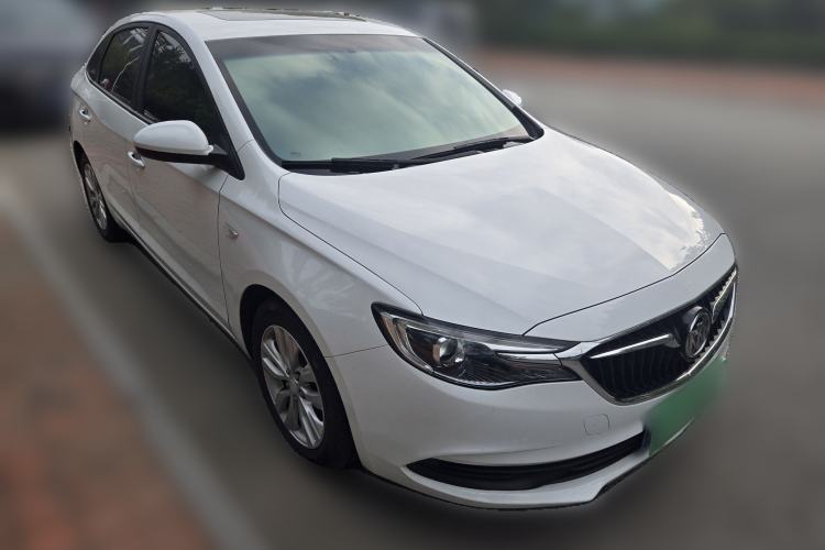Used Buick GT 2019 15T Manual Elite Version China VI Standard Front Right 45 Deg