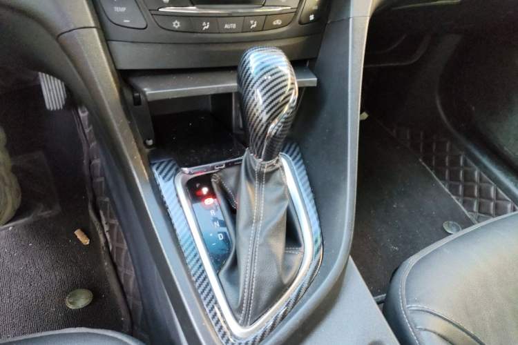 Used Buick GT 2019 18T Automatic Connected Elite Model China VI Standard Gear Lever