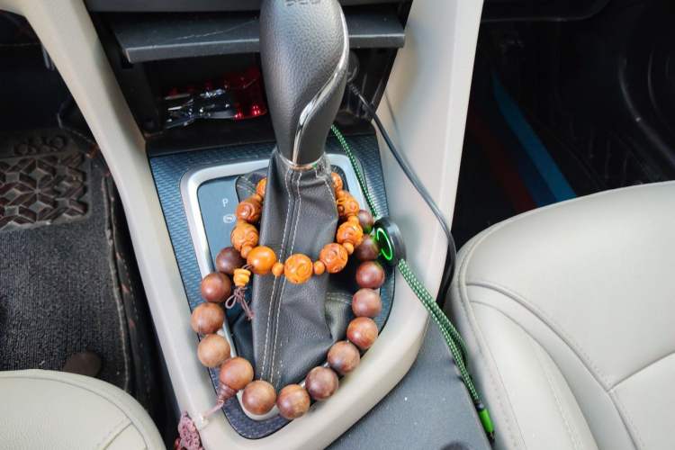 Used Buick GT 2019 15T Dual-Clutch Connected Elite Version China V Standard Gear Lever