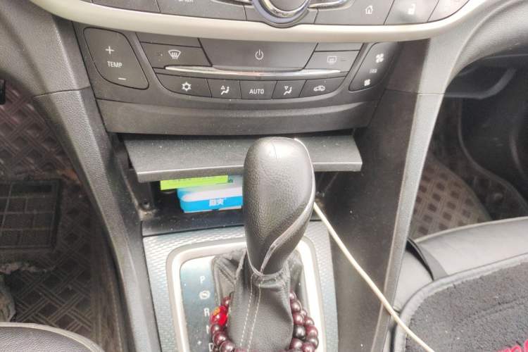 Used Buick GT 2019 18T Automatic Connected Elite Model China V Standard Gear Lever