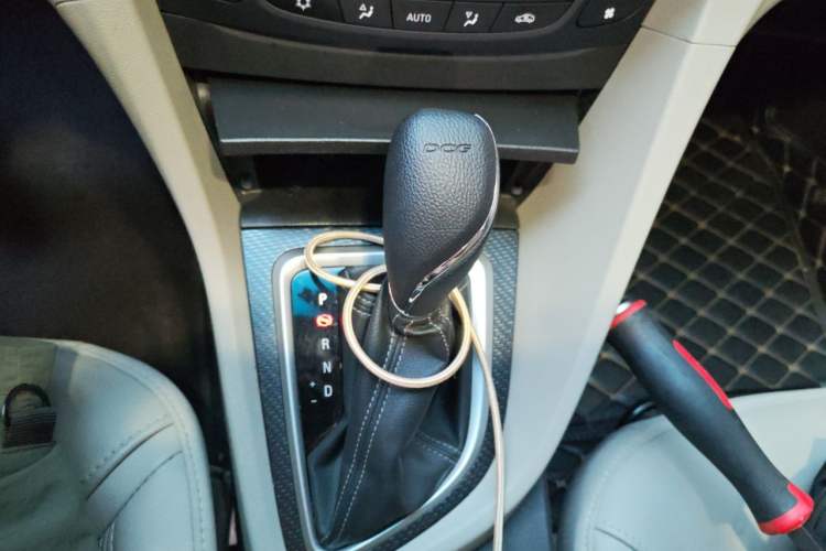 Used Buick GT 2019 15T Dual-Clutch Connected Elite Model China VI Gear Lever