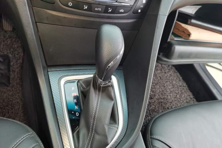 Used Buick GT 2019 18T Automatic Connected Elite Model China V Standard Gear Lever