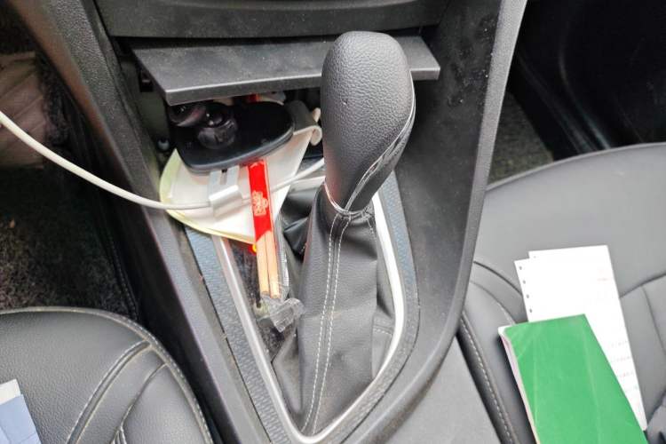 Used Buick GT 2019 18T Automatic Connected Elite Model China V Standard Gear Lever