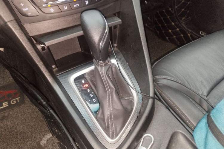 Used Buick GT 2019 18T Automatic Connected Elite Model China V Standard Gear Lever