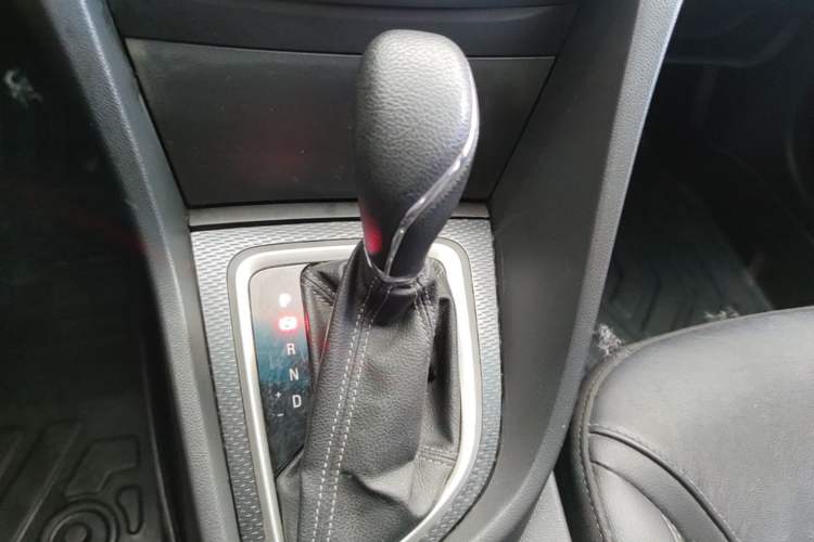 Used Buick GT 2019 18T Automatic Connected Elite Model China VI Standard Gear Lever