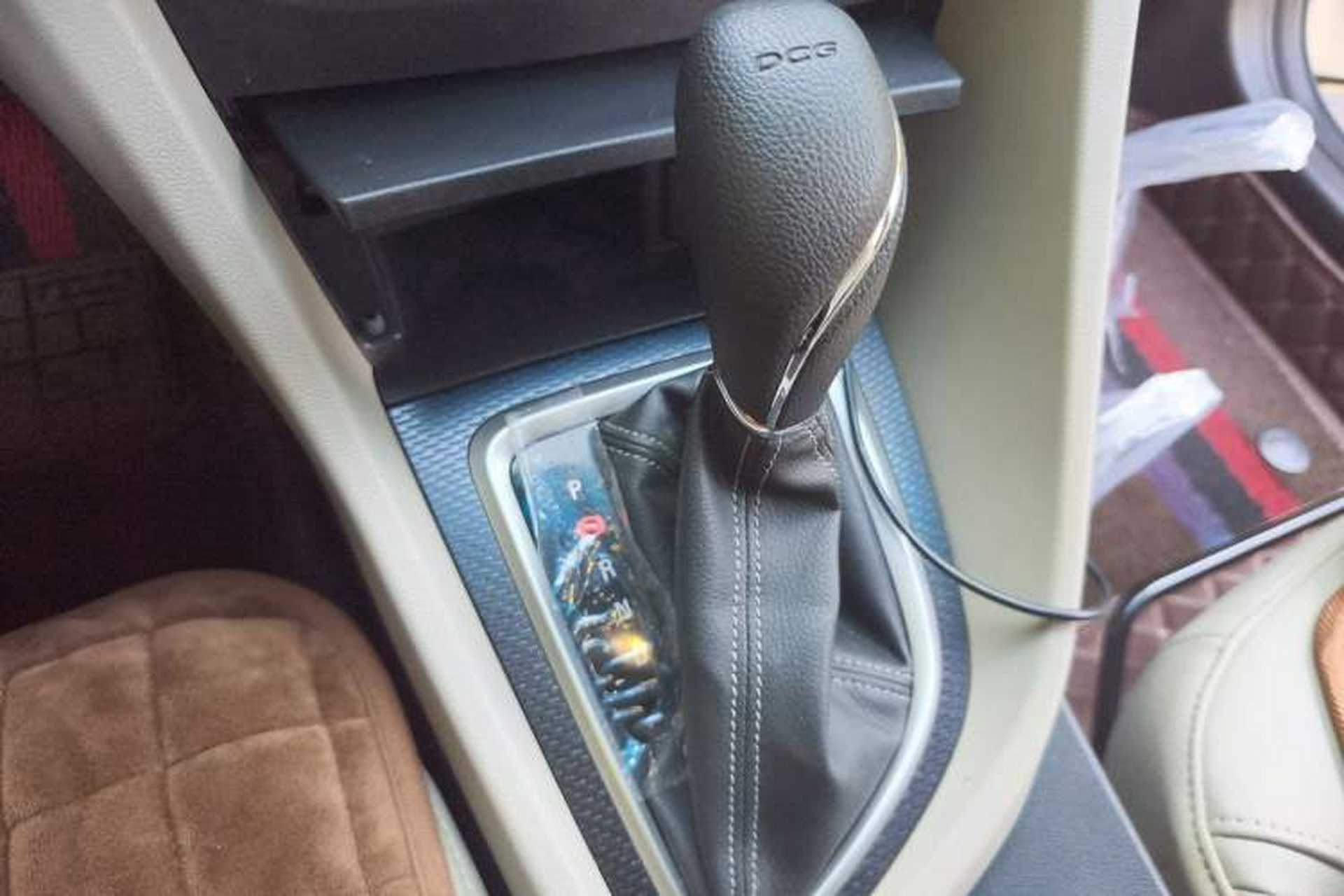 Used Buick GT 2019 15T Dual-Clutch Connected Elite Model China VI Gear Lever