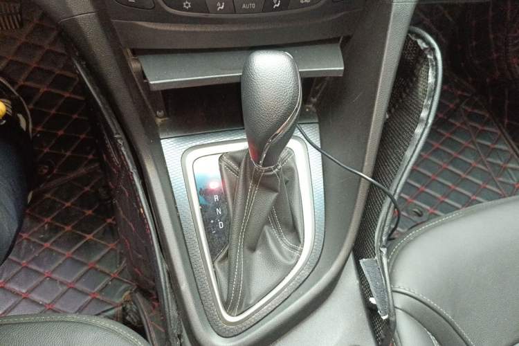 Used Buick GT 2019 18T Automatic Connected Elite Model China VI Standard Gear Lever