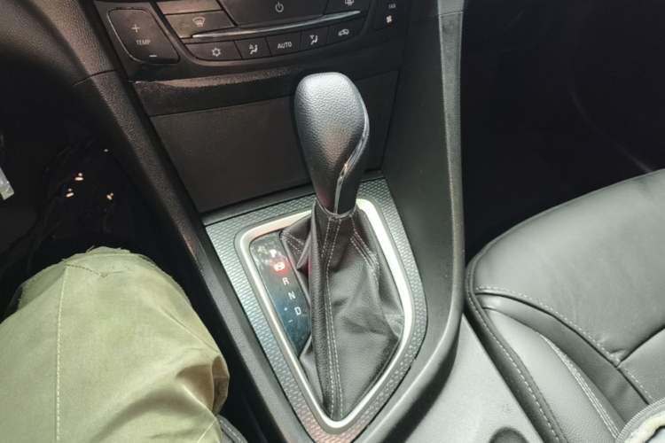 Used Buick GT 2019 18T Automatic Connected Elite Model China VI Standard Gear Lever