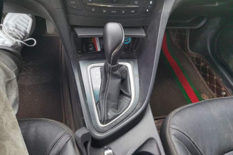Used Buick GT 2019 18T Automatic Connected Elite Model China V Standard Gear Lever