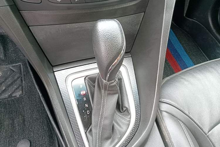 Used Buick GT 2019 18T Automatic Connected Elite Model China VI Standard Gear Lever