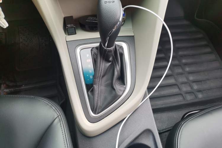 Used Buick GT 2019 15T Dual-Clutch Advanced Version China VI Standard Gear Lever