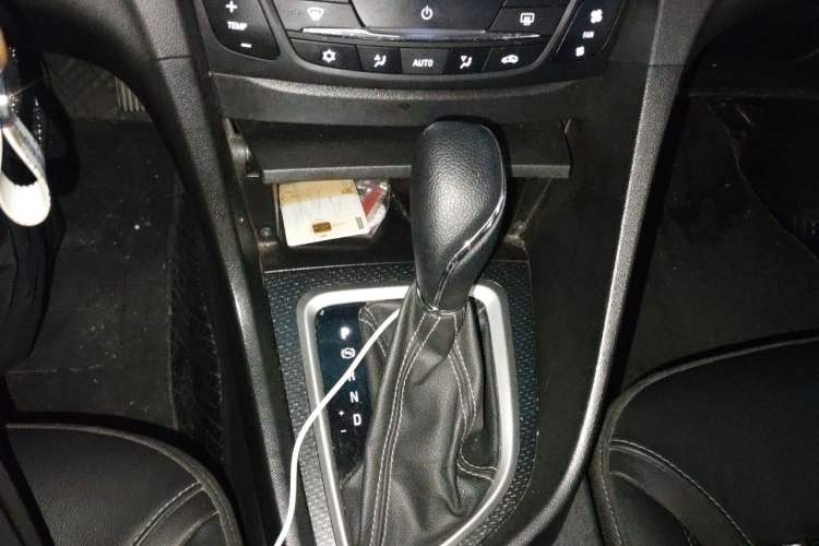 Used Buick GT 2019 18T Automatic Connected Elite Model China VI Standard Gear Lever