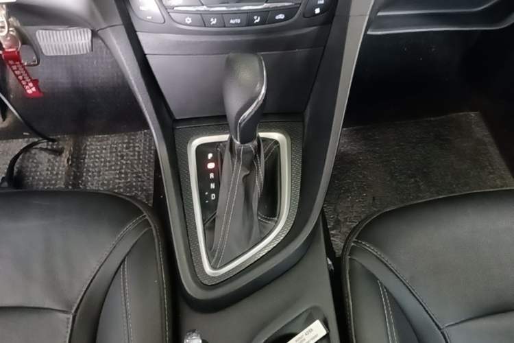 Used Buick GT 2019 18T Automatic Connected Elite Model China VI Standard Gear Lever