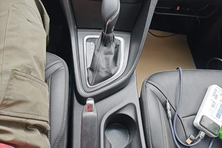 Used Buick GT 2019 18T Automatic Connected Elite Model China VI Standard Gear Lever