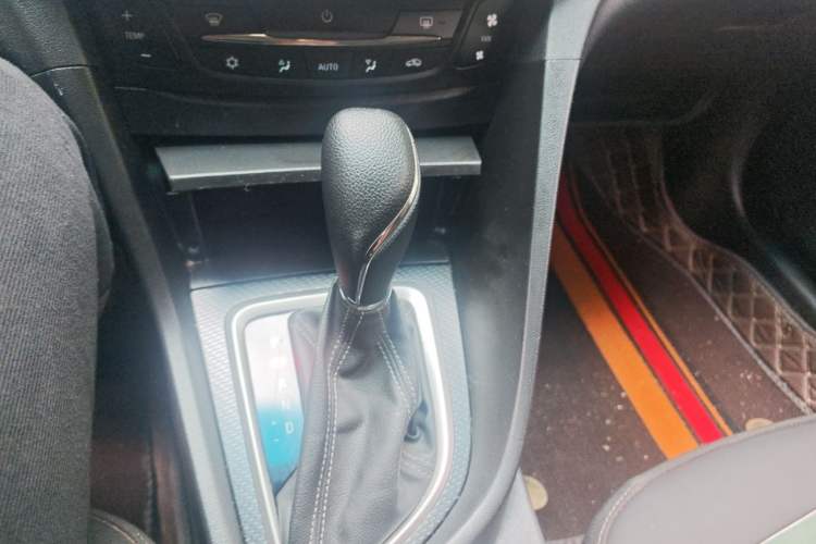 Used Buick GT 2019 18T Automatic Connected Elite Model China VI Standard Gear Lever