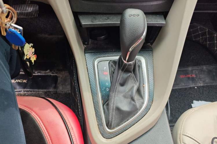 Used Buick GT 2019 15T Dual-Clutch Connected Elite Model China VI Gear Lever