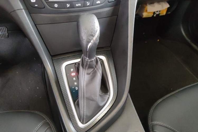 Used Buick GT 2019 18T Automatic Connected Elite Model China VI Standard Gear Lever