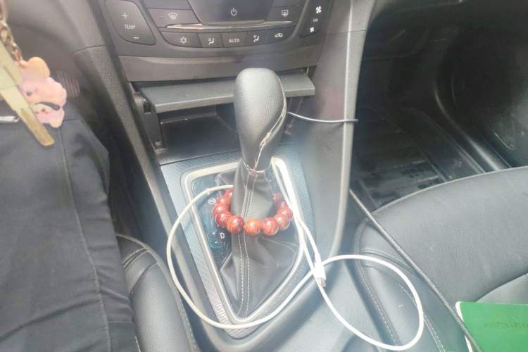 Used Buick GT 2019 18T Automatic Connected Elite Model China V Standard Gear Lever