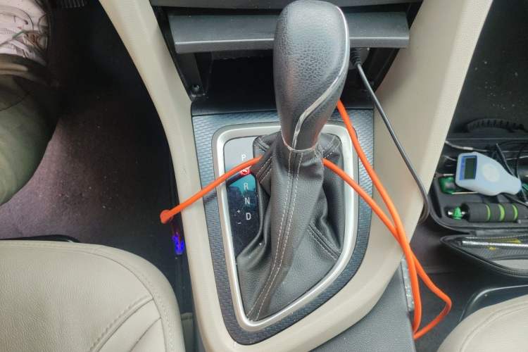 Used Buick GT 2019 15T Dual-Clutch Connected Elite Version China V Standard Gear Lever