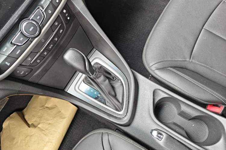 Used Buick GT 2019 18T Automatic Connected Elite Model China VI Standard Gear Lever