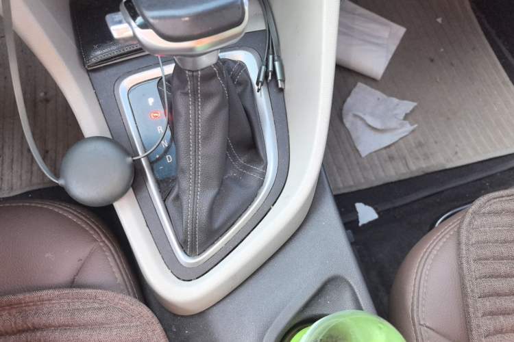 Used Buick GT 2019 15T Dual-Clutch Advanced Version China VI Standard Gear Lever