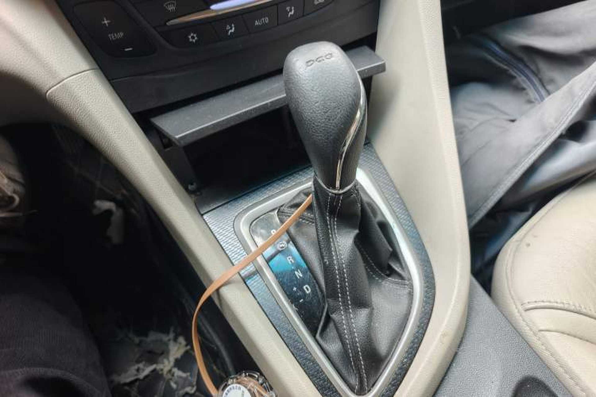 Used Buick GT 2019 15T Dual-Clutch Connected Elite Version China V Standard Gear Lever