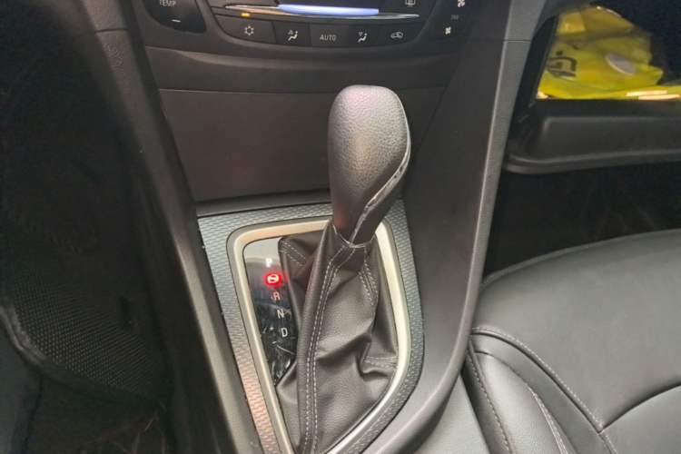 Used Buick GT 2019 18T Automatic Connected Elite Model China VI Standard Gear Lever