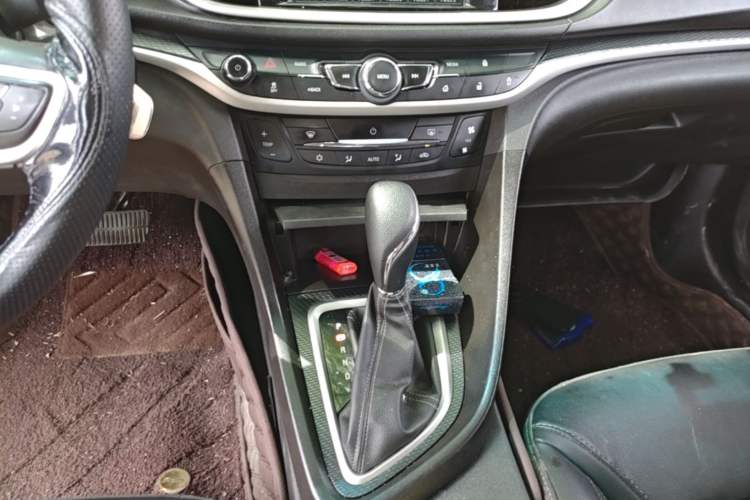 Used Buick GT 2019 18T Automatic Connected Elite Model China V Standard Gear Lever