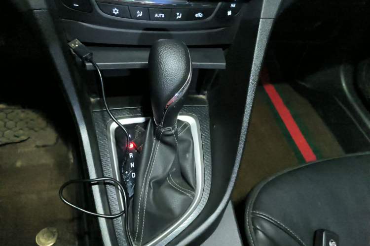 Used Buick GT 2019 18T Automatic Connected Elite Model China V Standard Gear Lever