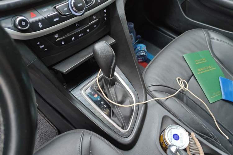 Used Buick GT 2019 18T Automatic Connected Elite Model China V Standard Gear Lever