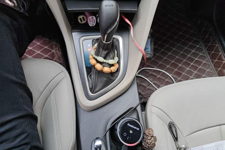 Used Buick GT 2019 15T Dual-Clutch Connected Elite Model China VI Gear Lever