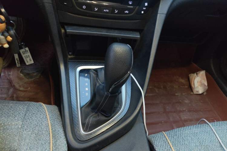 Used Buick GT 2019 18T Automatic Connected Elite Model China VI Standard Gear Lever