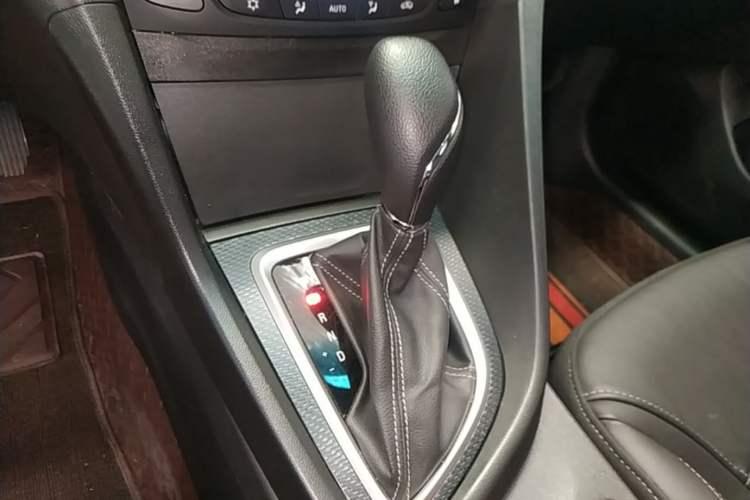 Used Buick GT 2019 18T Automatic Connected Elite Model China VI Standard Gear Lever