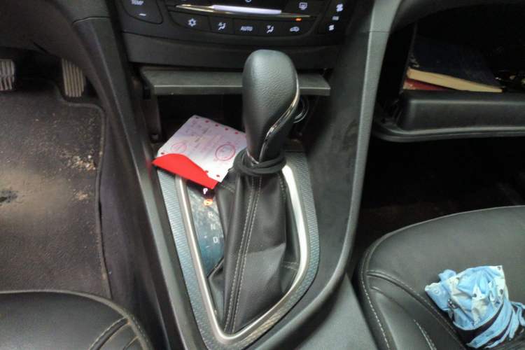 Used Buick GT 2019 18T Automatic Connected Elite Model China VI Standard Gear Lever
