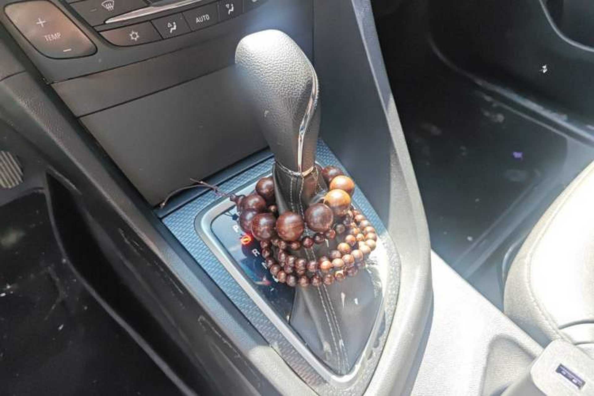 Used Buick GT 2019 18T Automatic Connected Elite Model China VI Standard Gear Lever