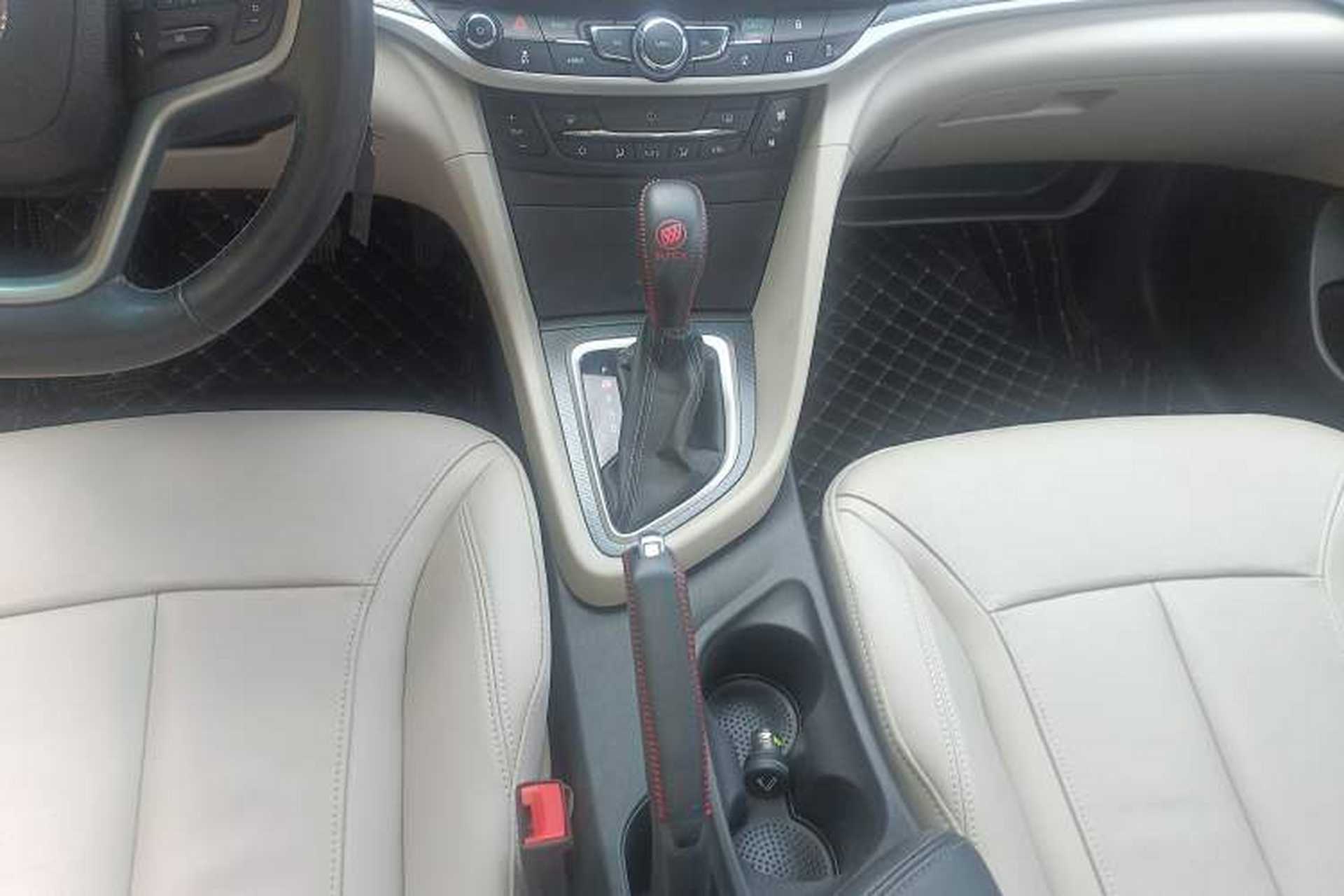 Used Buick GT 2019 15T Dual-Clutch Connected Elite Model China VI Gear Lever