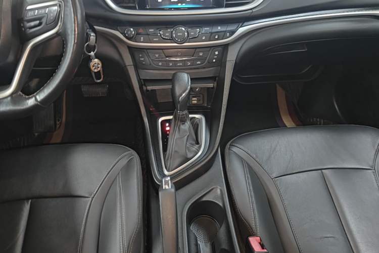 Used Buick GT 2019 18T Automatic Connected Elite Model China V Standard Gear Lever