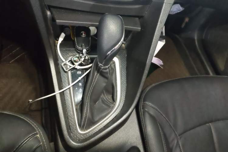 Used Buick GT 2019 18T Automatic Connected Elite Model China V Standard Gear Lever