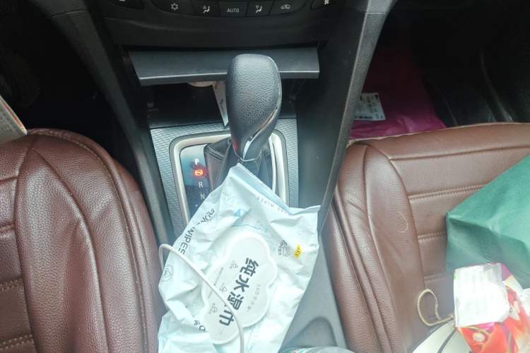 Used Buick GT 2019 18T Automatic Connected Elite Model China VI Standard Gear Lever