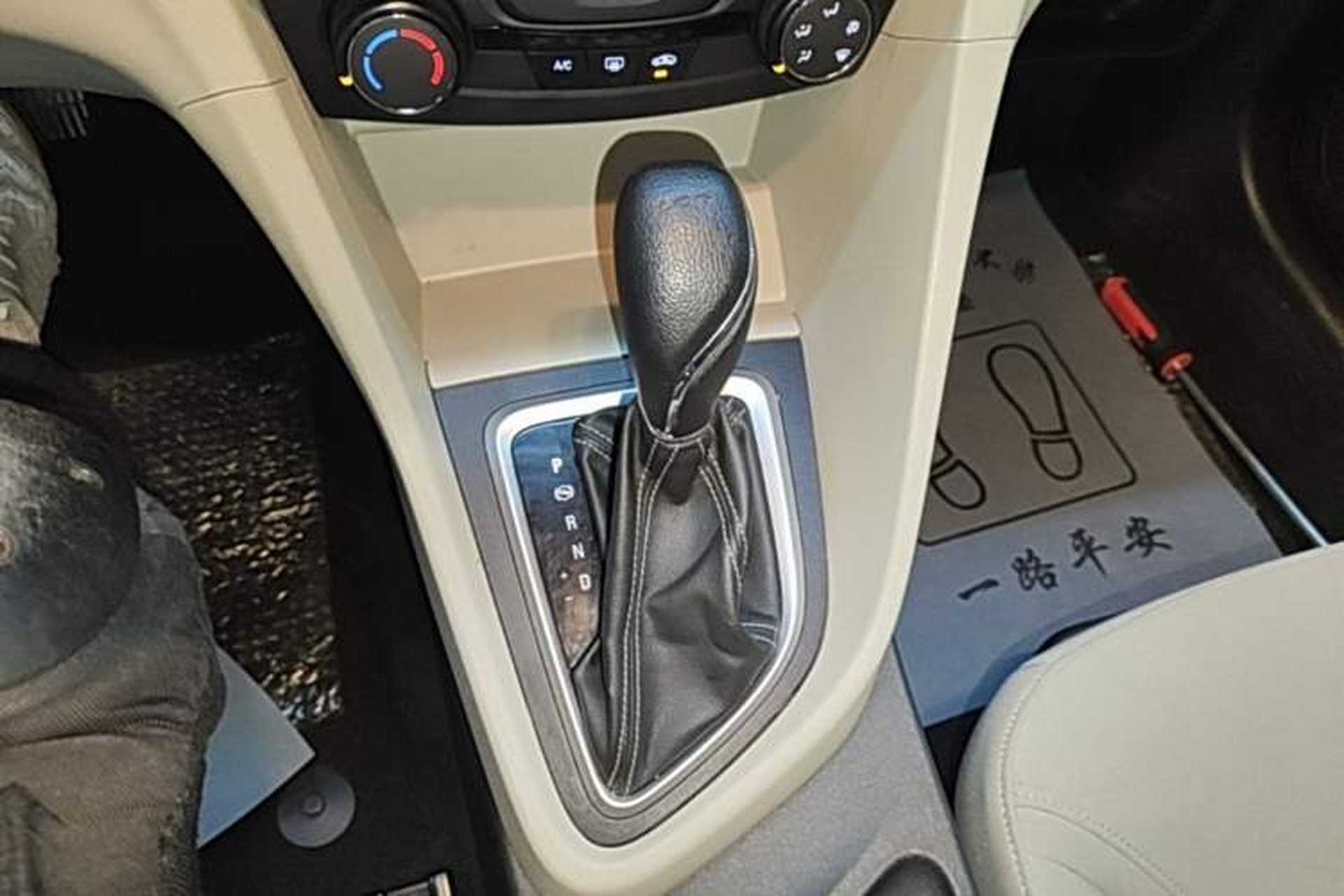 Used Buick GT 2019 15T Dual-Clutch Advanced Version China VI Standard Gear Lever