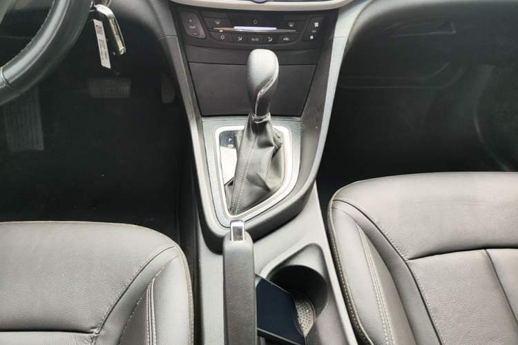 Used Buick GT 2019 18T Automatic Connected Elite Model China VI Standard Gear Lever
