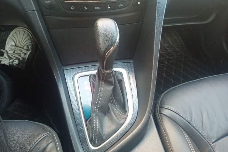 Used Buick GT 2019 18T Automatic Connected Elite Model China V Standard Gear Lever