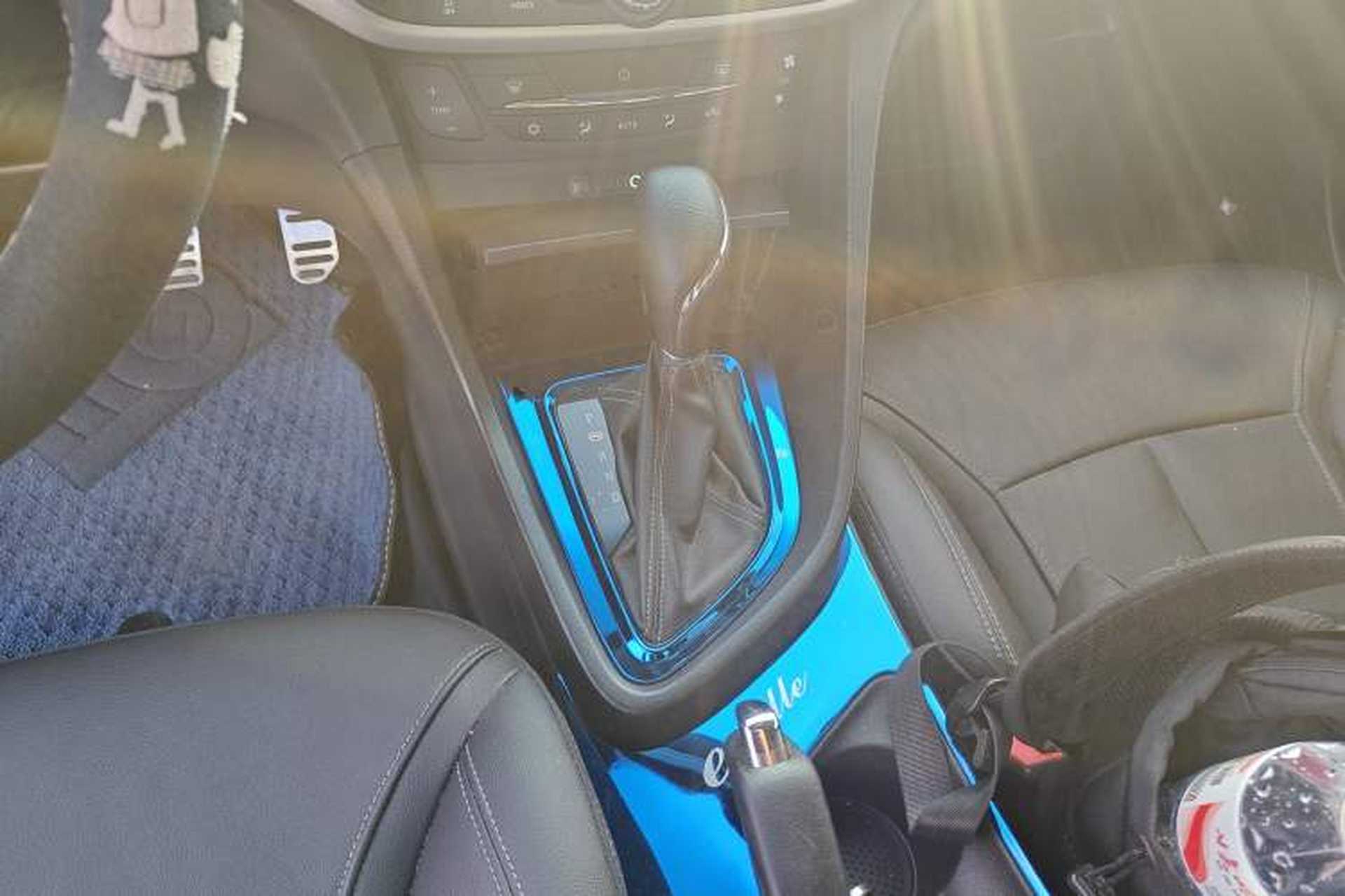 Used Buick GT 2019 18T Automatic Connected Elite Model China VI Standard Gear Lever