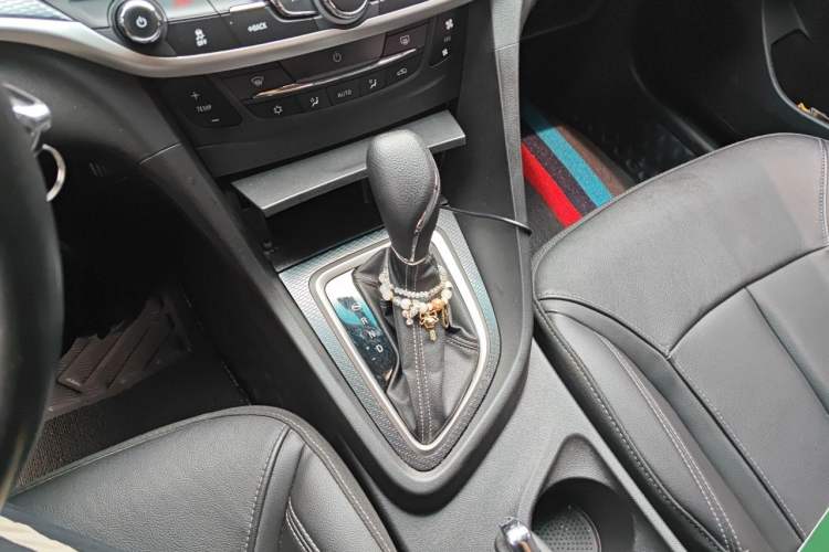 Used Buick GT 2019 18T Automatic Connected Elite Model China VI Standard Gear Lever